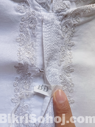 সাদা সুতির AROK পাঞ্জাবি